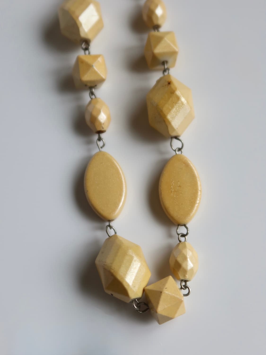 vintage soft yellow necklace 상품이미지4