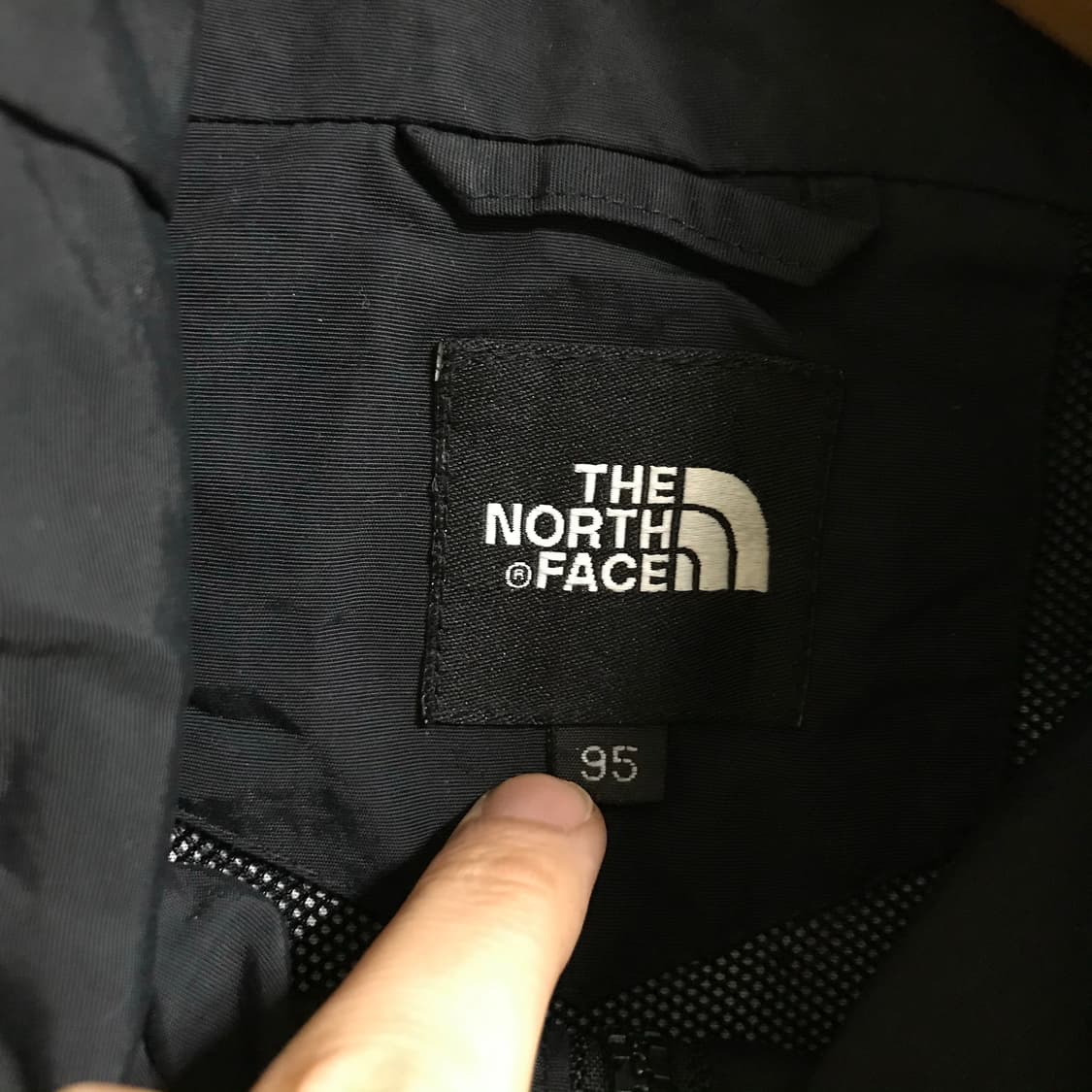 노스페이스 검정 오버핏 바람막이 상품이미지3