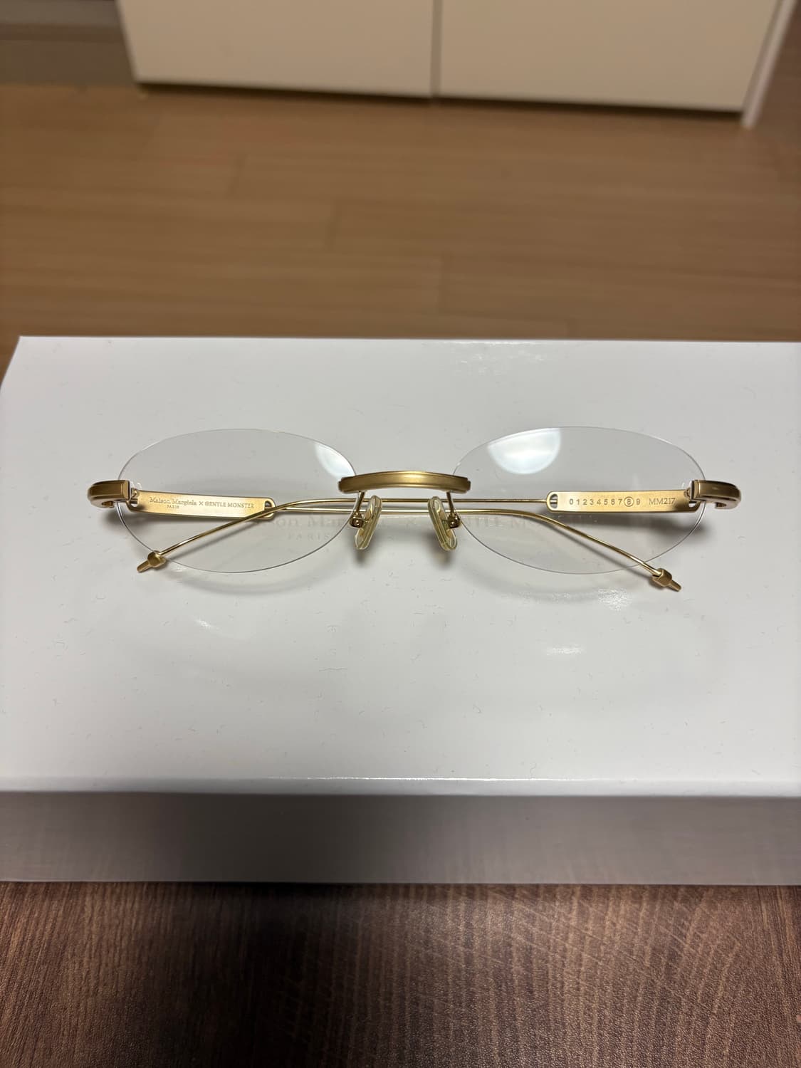 젠틀몬스터 마르지엘라 mm017 안경 상품이미지1
