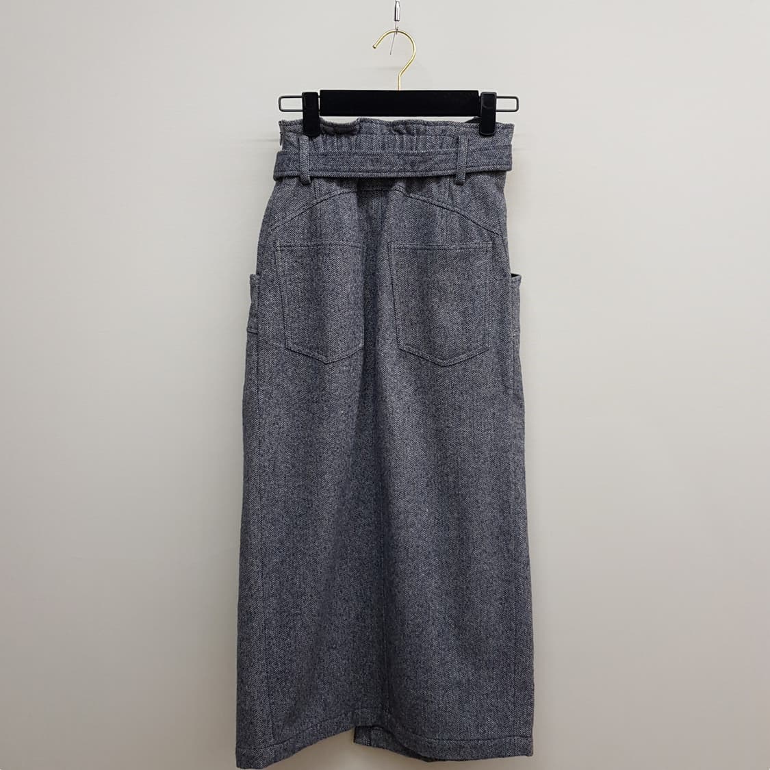 한섬 시스템 2022  헤링본 울 블렌드 미디 스커트 64-94사이즈 상품이미지4