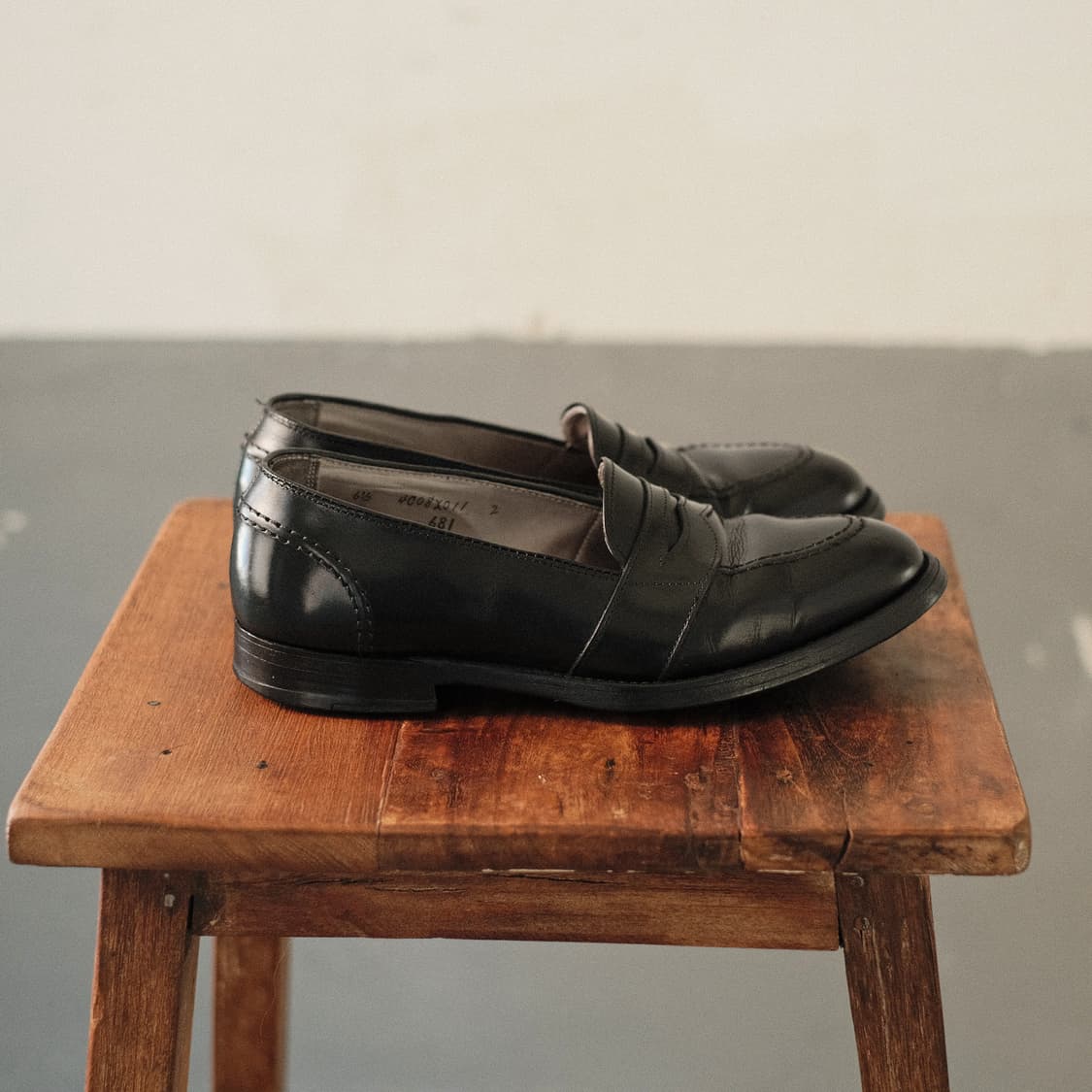 알든 681 6.5D(245사이즈) 블랙 카프 페니로퍼 상품이미지6