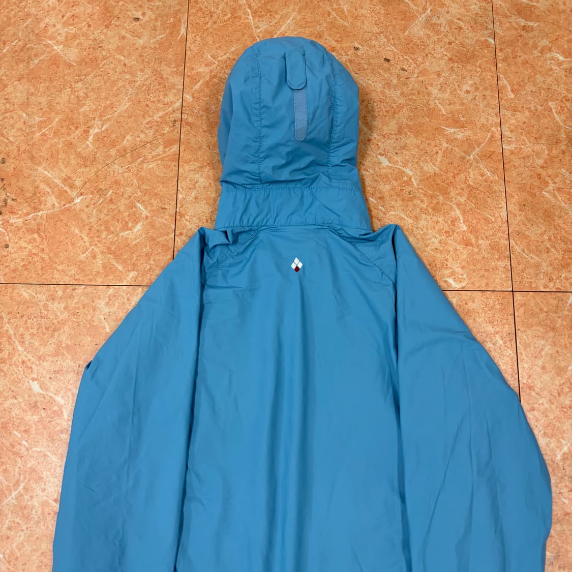 몽벨 스카이블루 후드 바람막이 상품이미지6