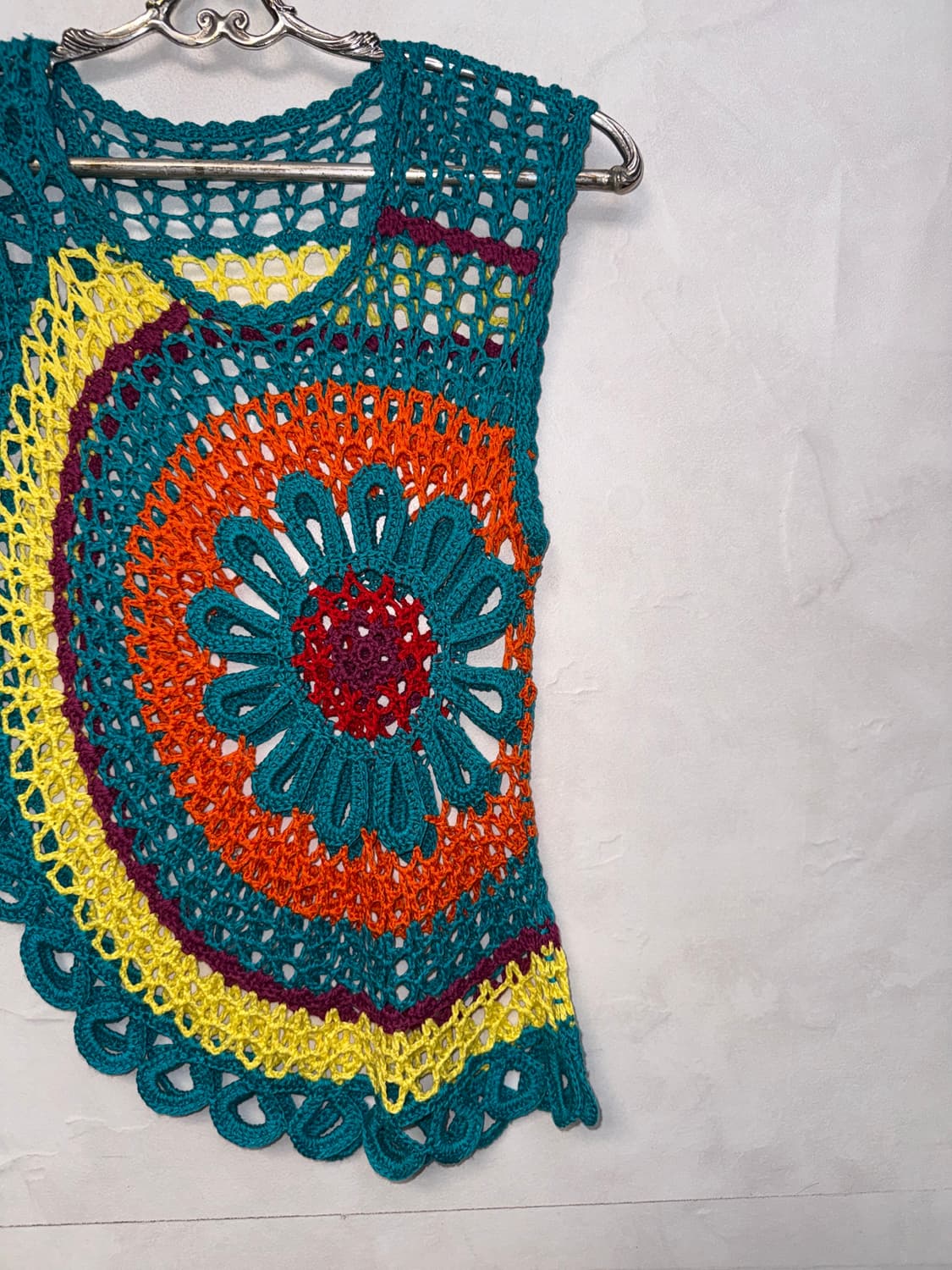 Blue green flower mandala crochet 슬리브리스 상품이미지7