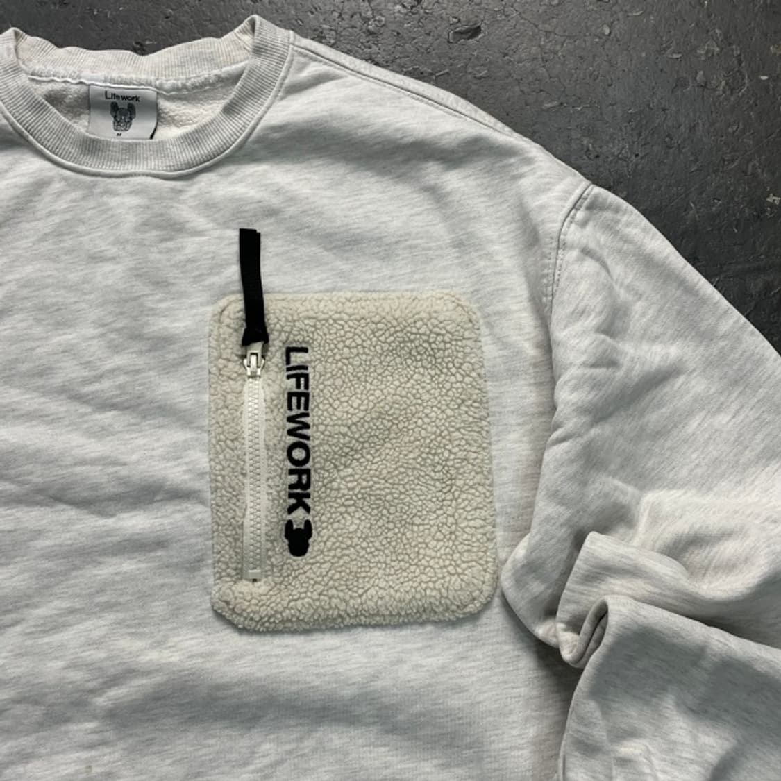 100 라이프워크 맨투맨  상품이미지2