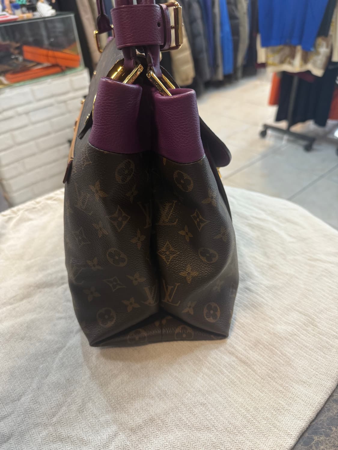 정품 루이비통 올랑프 숄더백 팝니다 상품이미지5