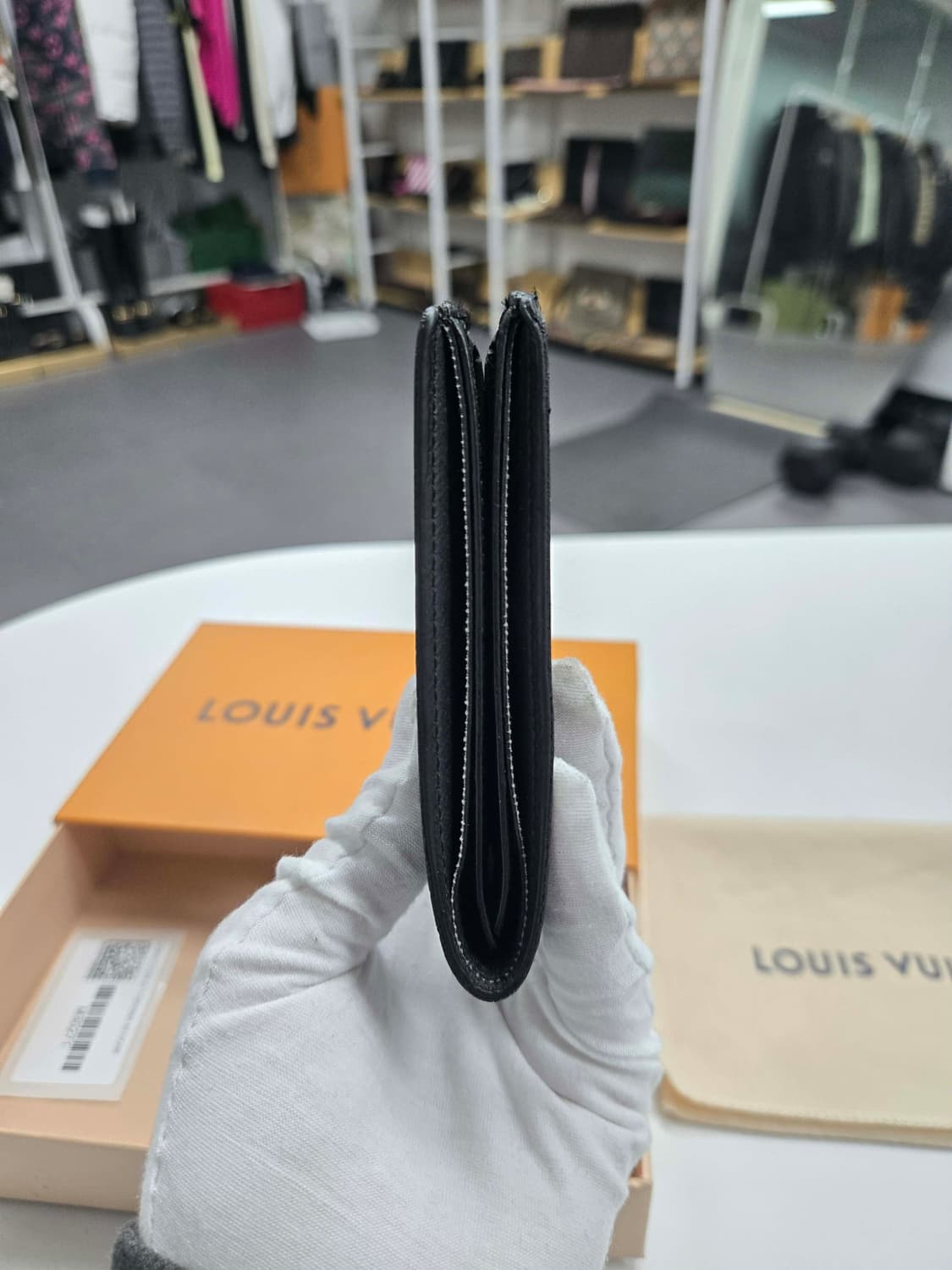 [A급컨디션]루이비통 이클립스 반지갑 상품이미지4