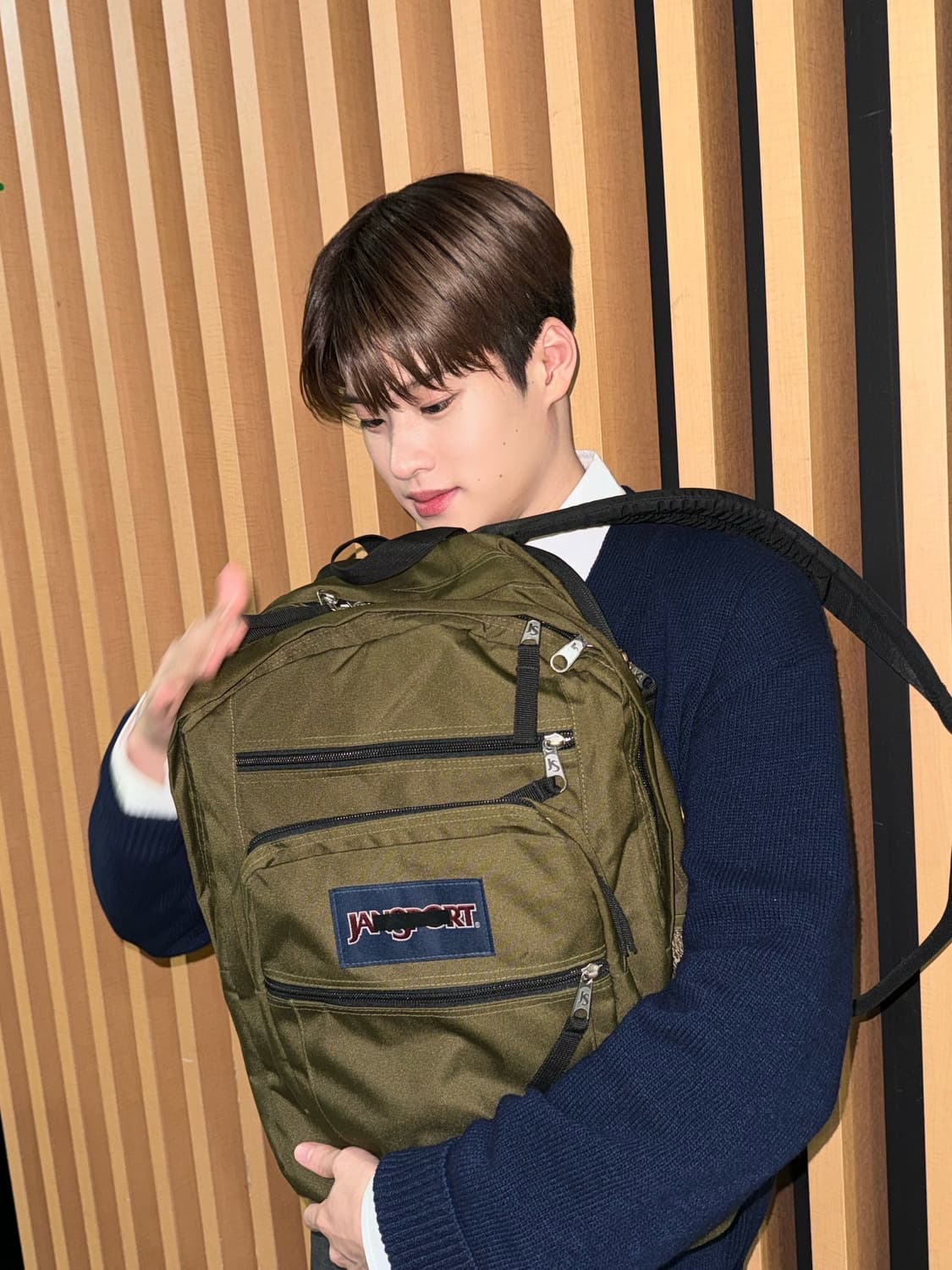 (라이즈 소희 착용) 잔스포츠 빅스튜던트 아미 그린 백팩ㅣJANSPORT 상품이미지1