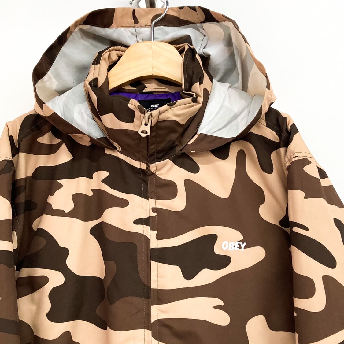 오베이 아이즈 로고 데저트 카모플라쥬 점퍼 상품이미지6