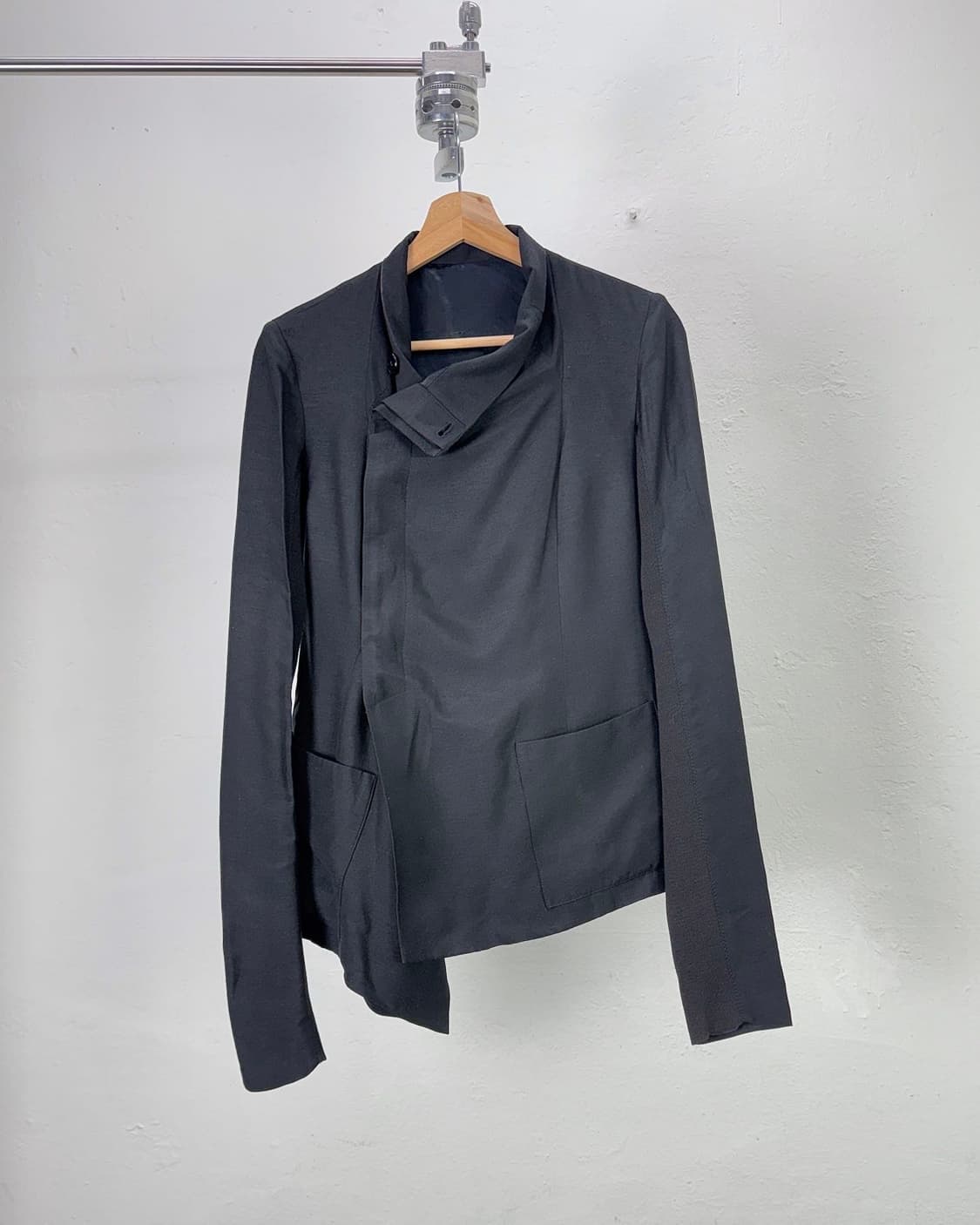 릭 오웬스 11fw 드레이프 비대칭 카라넥 레이어 자켓 상품이미지1