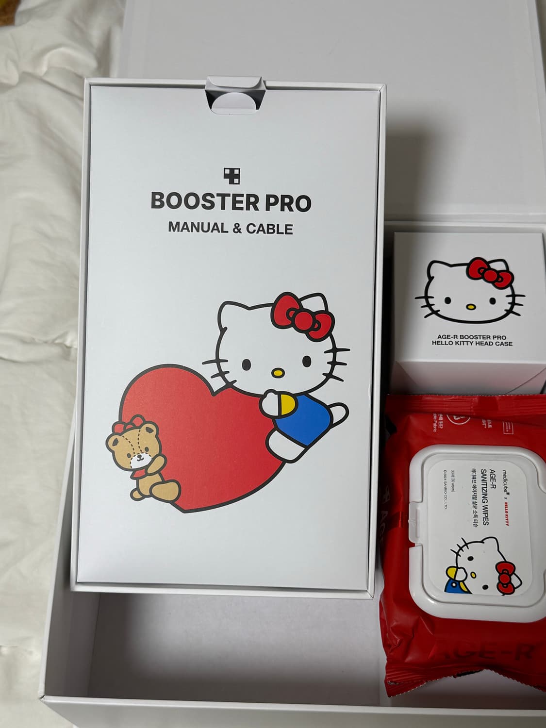 메디큐브 부스터프로 헬로키티 에디션  상품이미지2