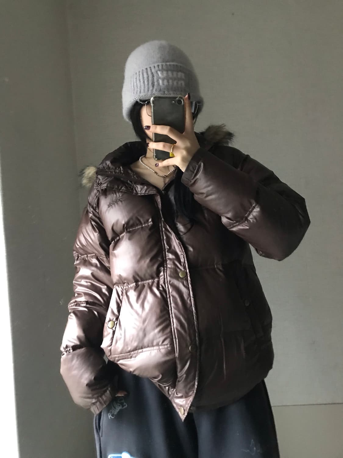 아디다스 초코브라운 울프죠 퍼패딩 상품이미지2