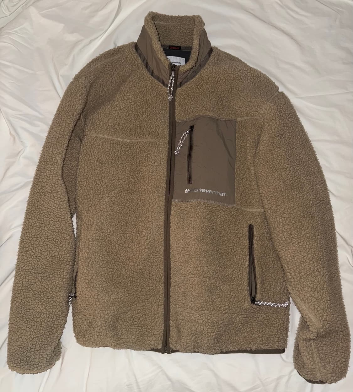 디스이즈네버뎃 플리스 XL 상품이미지2