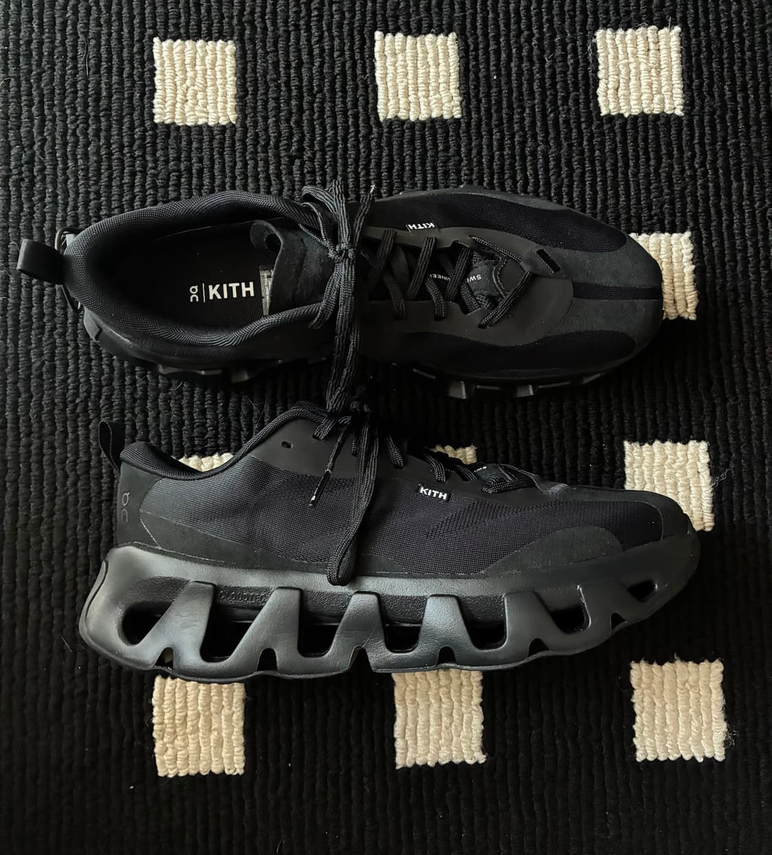 온러닝 onrunning kith K-테크1 260사이즈 새제품 상품이미지2