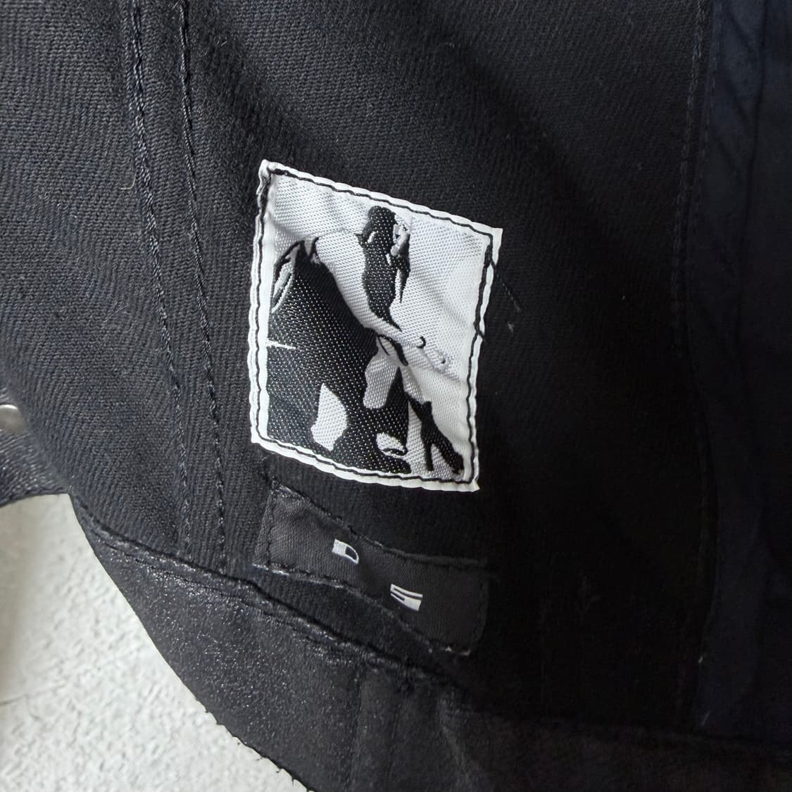 RICK OWENS DRKSHDW Black Coated Vest 상품이미지8