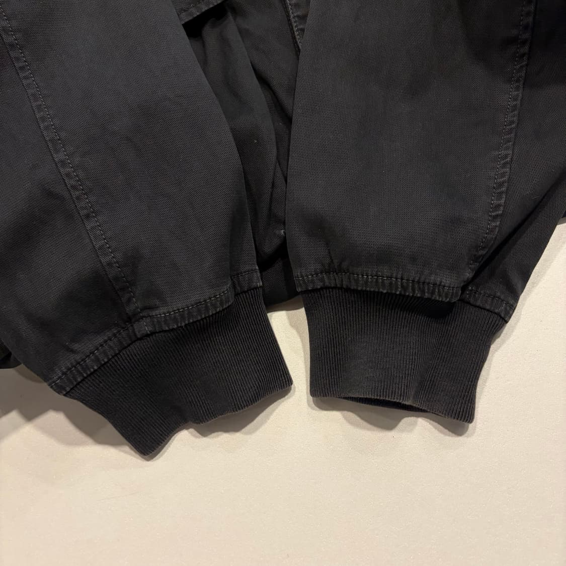 [XL] 19FW 스톤아일랜드 포켓 오버 셔츠 워싱 블랙 E122 상품이미지5