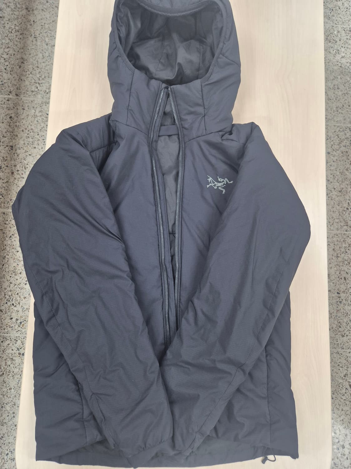 [S] 25FW 아크테릭스 아톰 SV 후디 블랙 상품이미지1