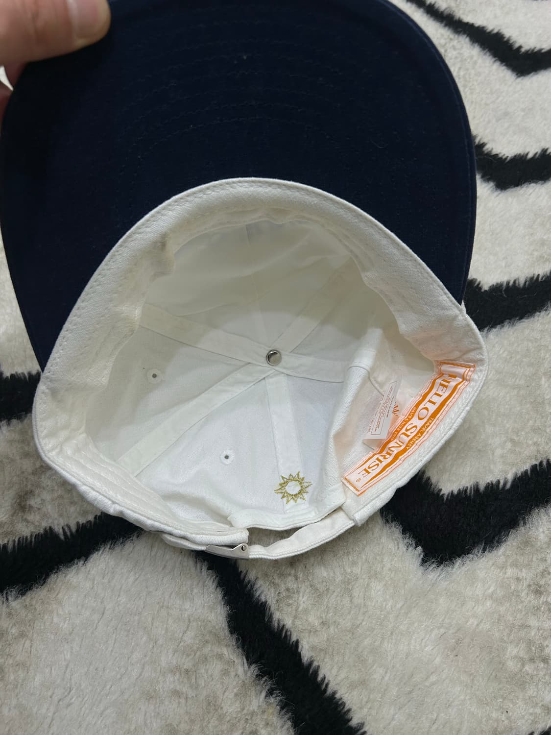 헬로선라이즈 6패널 캡/화이트네이비 상품이미지4