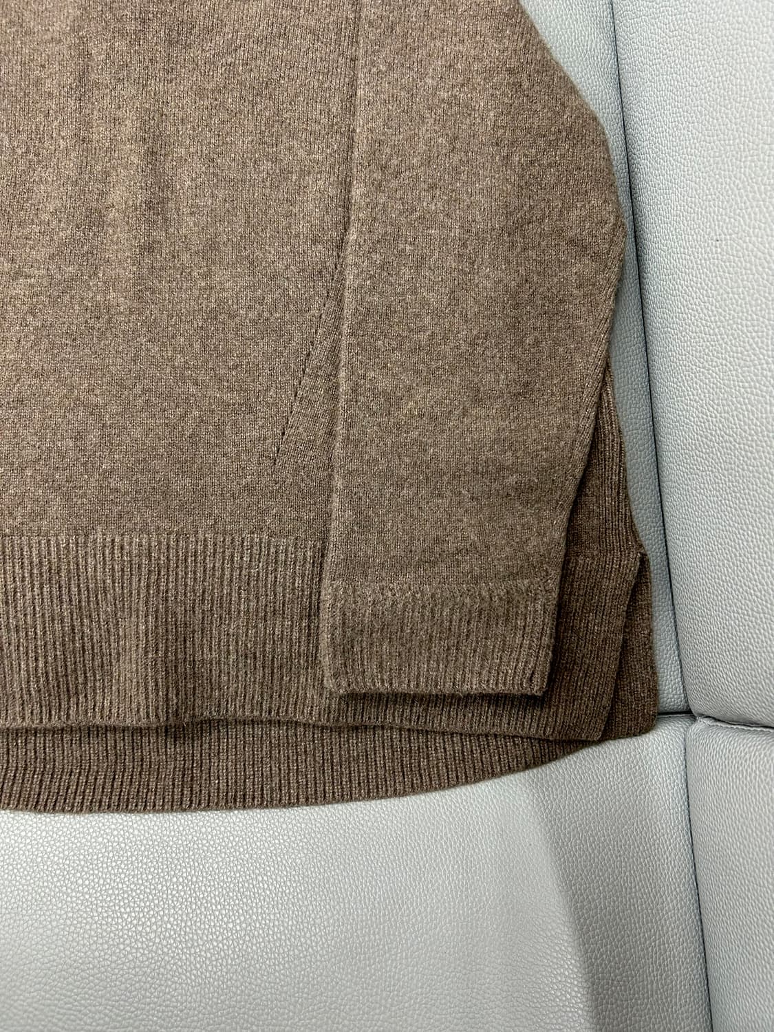 23FW 한섬 SJSJ 캐시미어 하프 터틀넥 니트(Free) 상품이미지4