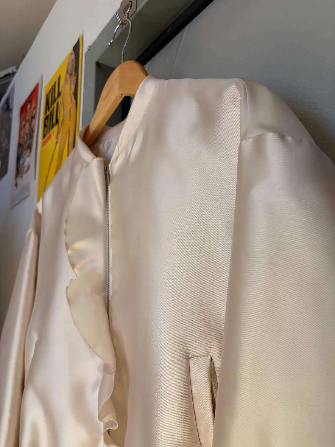 샤틴 프릴 크롭 자켓 상품이미지3