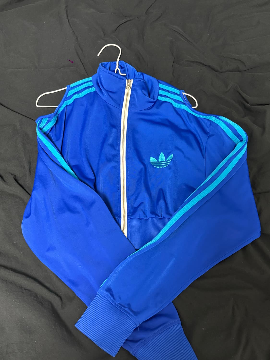 아디다스 블루 오프숄더 리폼 져지 상품이미지1