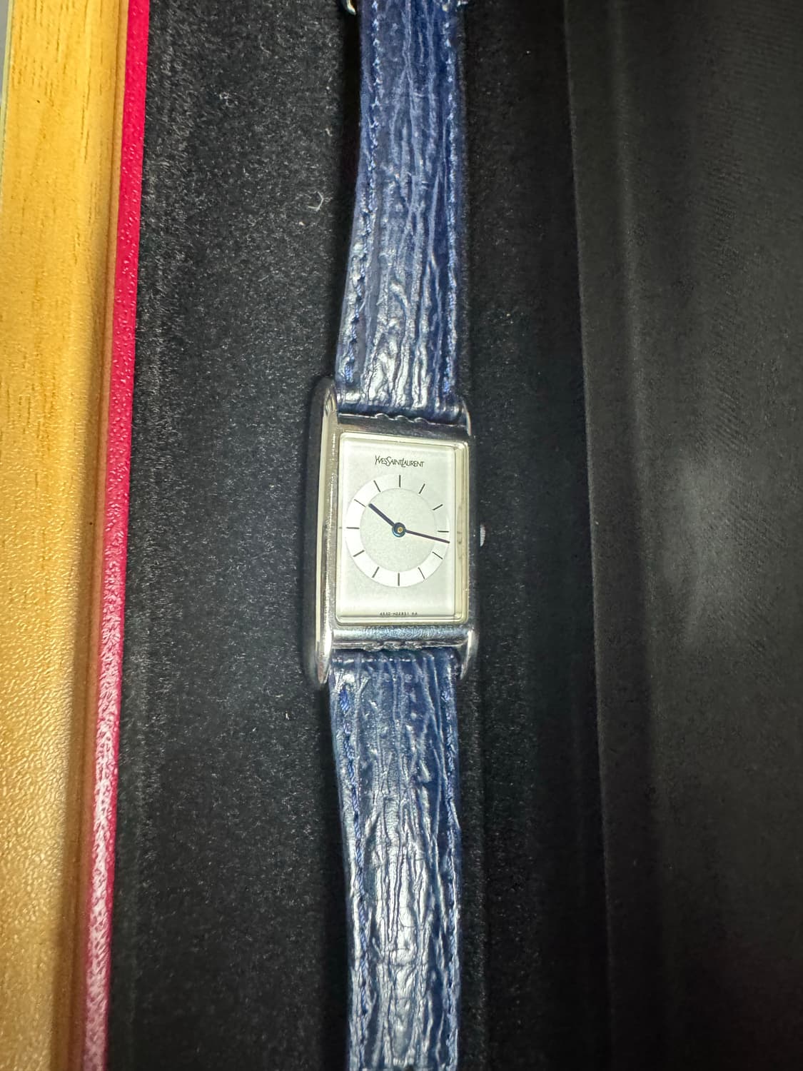 생로랑 시계 상품이미지1