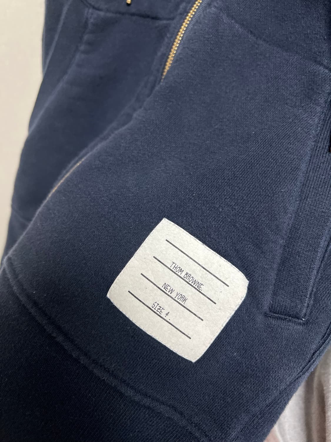 톰브라운 사선 후드집업 상품이미지4