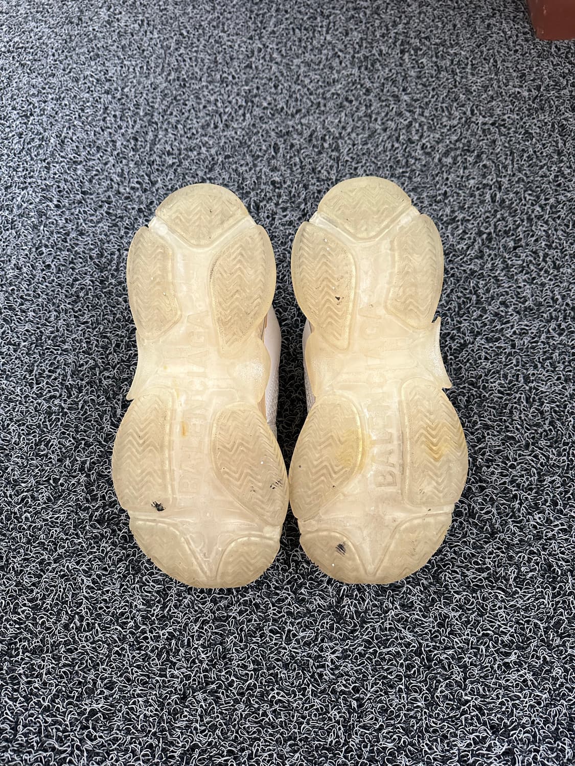 발렌시아가 트리플 S 아이보리 41 (260) 상품이미지7