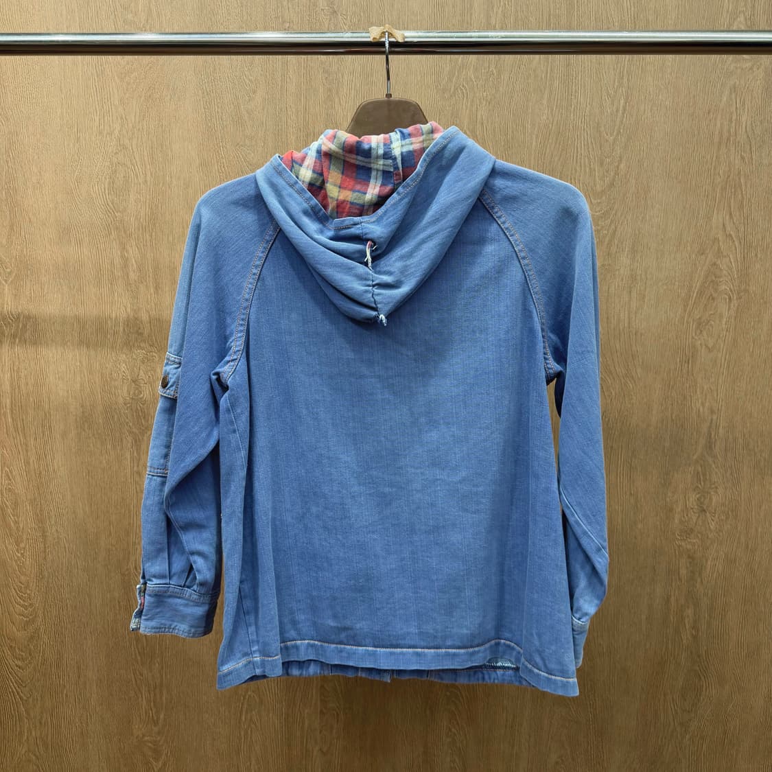 빈티지 데님 후드 자켓 체크 안감 후드 디테일 레귤러핏 라이트 블루 상품이미지3