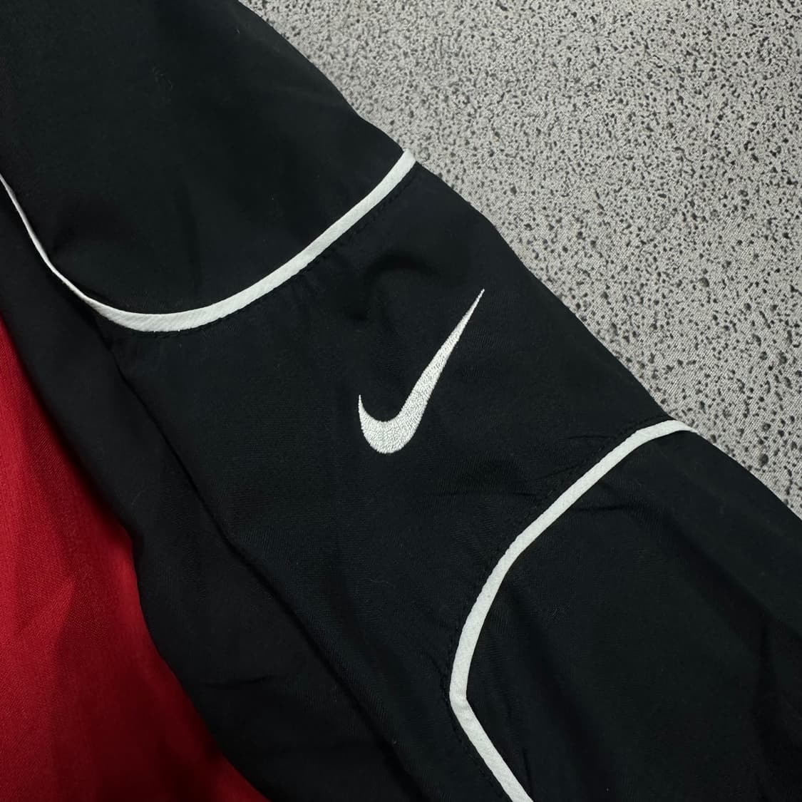 ✨ (만원 빈티지) 나이키 레드 배색 바람막이 상품이미지3