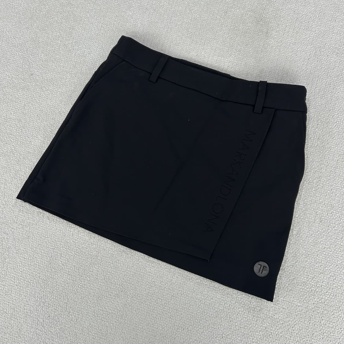 마크앤로나 정품 TLINE 해골 골프 미디스커트 27 상품이미지1