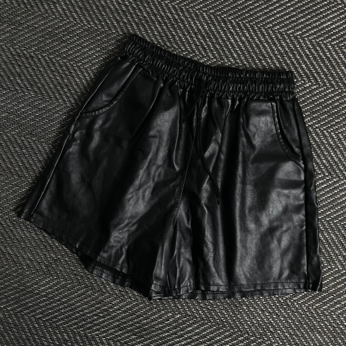 빈티지 우먼스 비건 레더 버뮤다 하프 팬츠y 3127 상품이미지1