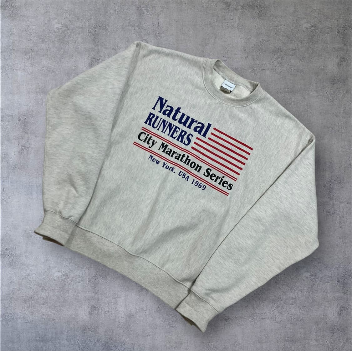 아웃스탠딩 빅로고 그레이 맨투맨 상품이미지1