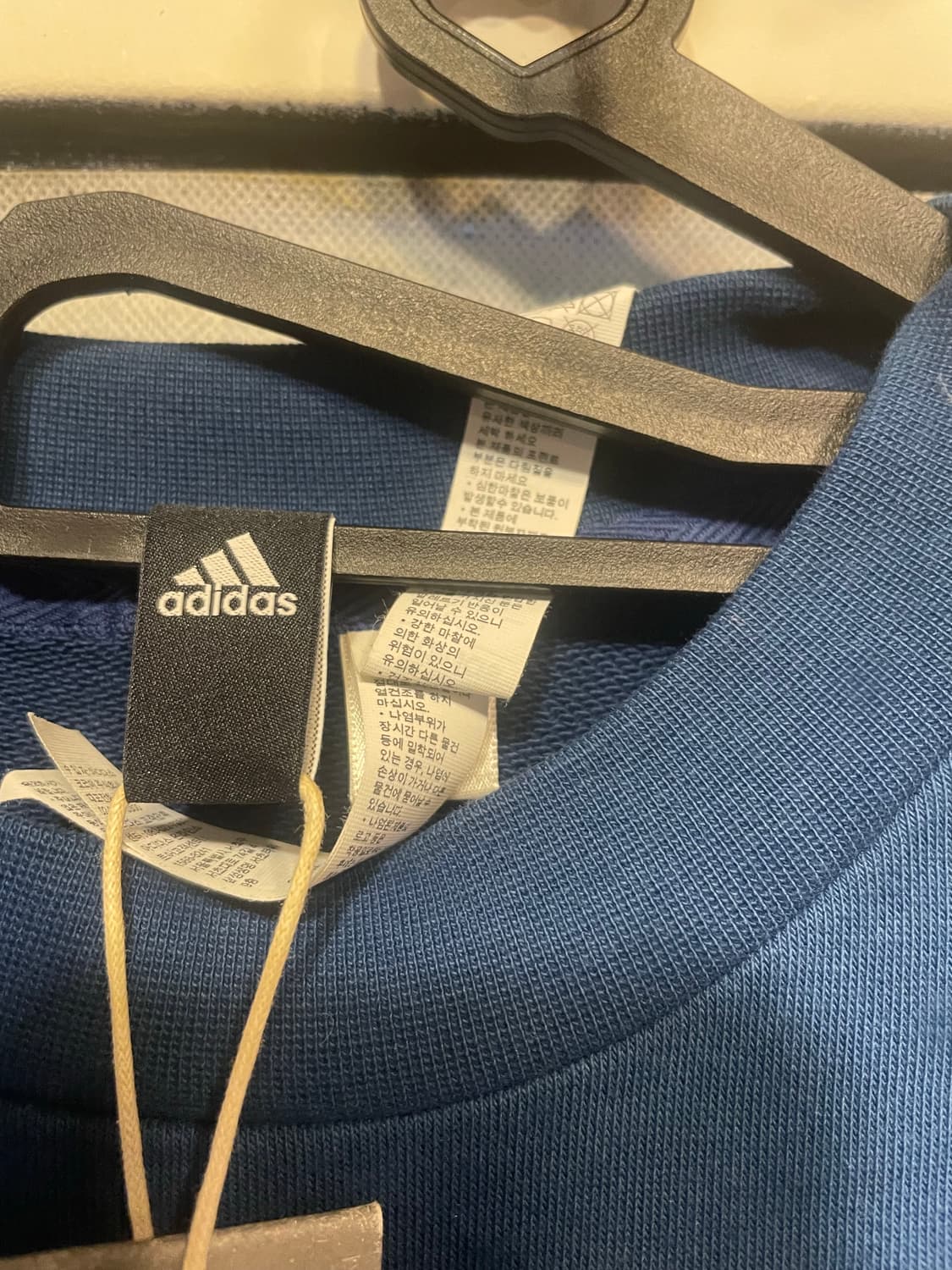 아디다스 맨투맨 새상품 M 싸개  상품이미지3