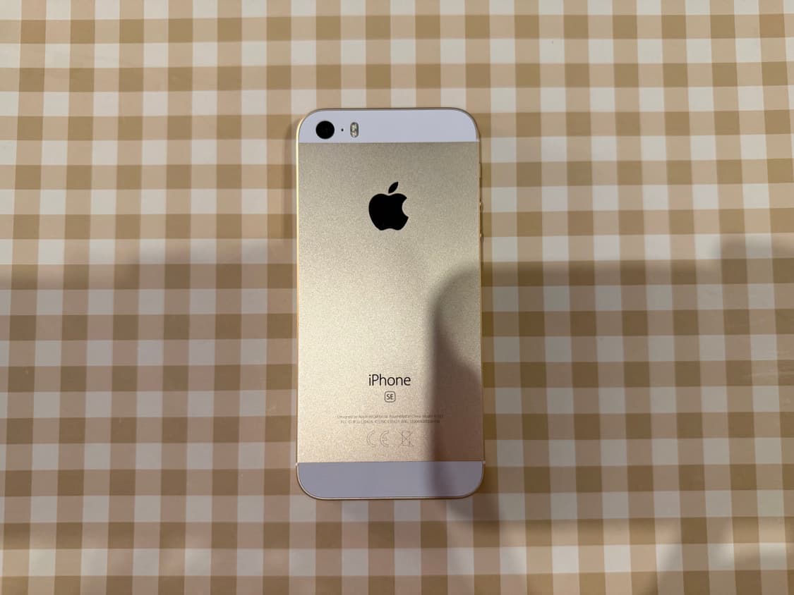 아이폰 SE 1세대 128GB 골드 상품이미지3