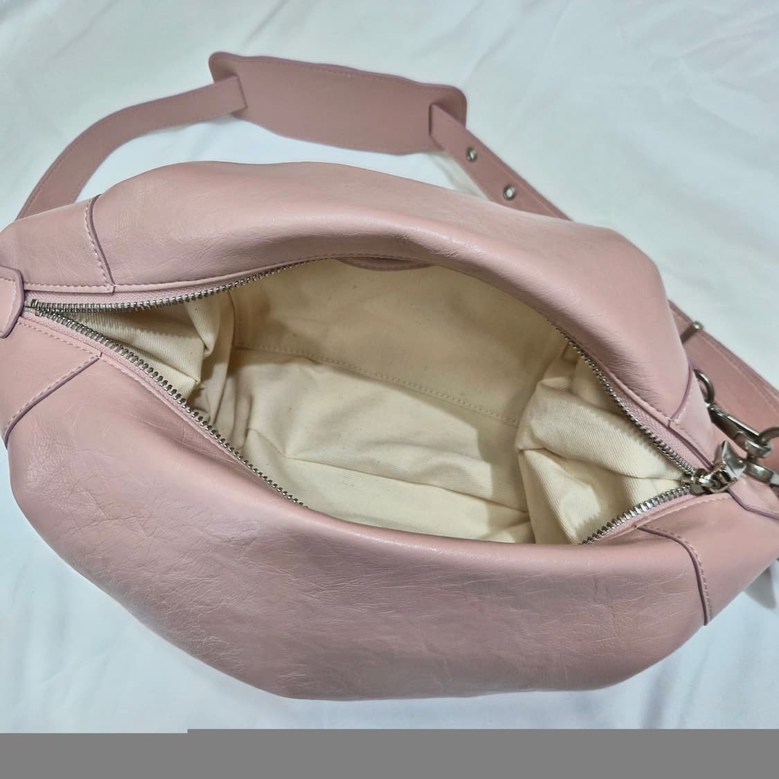 (새상품) 여밈 슬라우치백&키링세트(연한핑크색) 상품이미지7