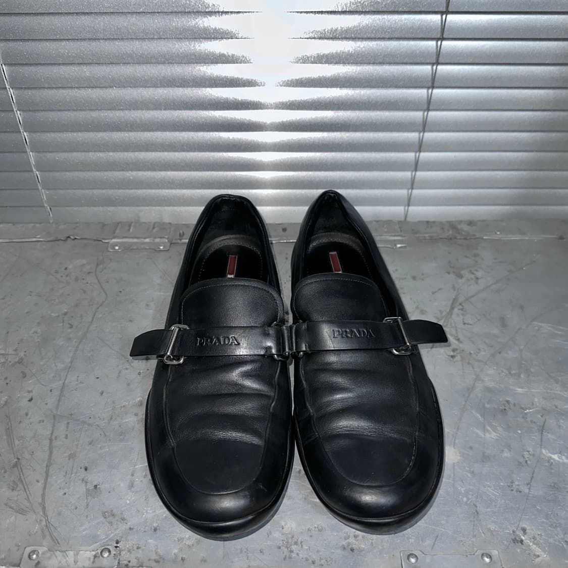 00s 레어 블랙 프라다 스포츠 버클 로퍼 상품이미지2