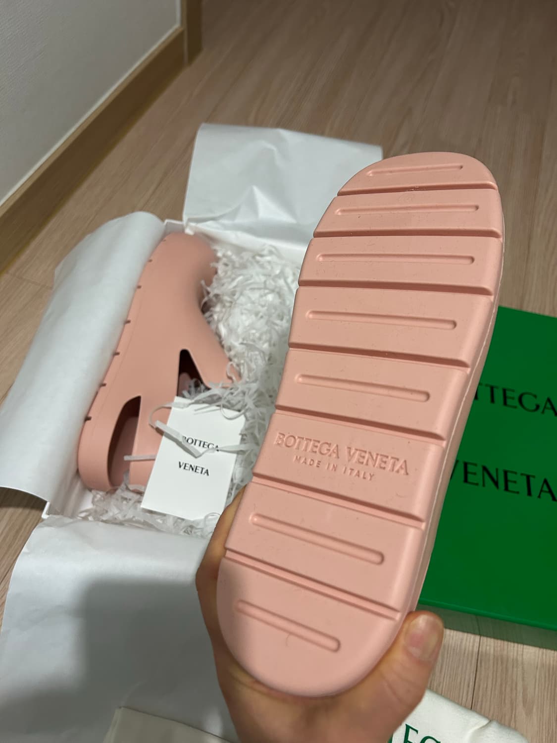 새상품) 보테가베네타 퍼들 샌들 상품이미지5