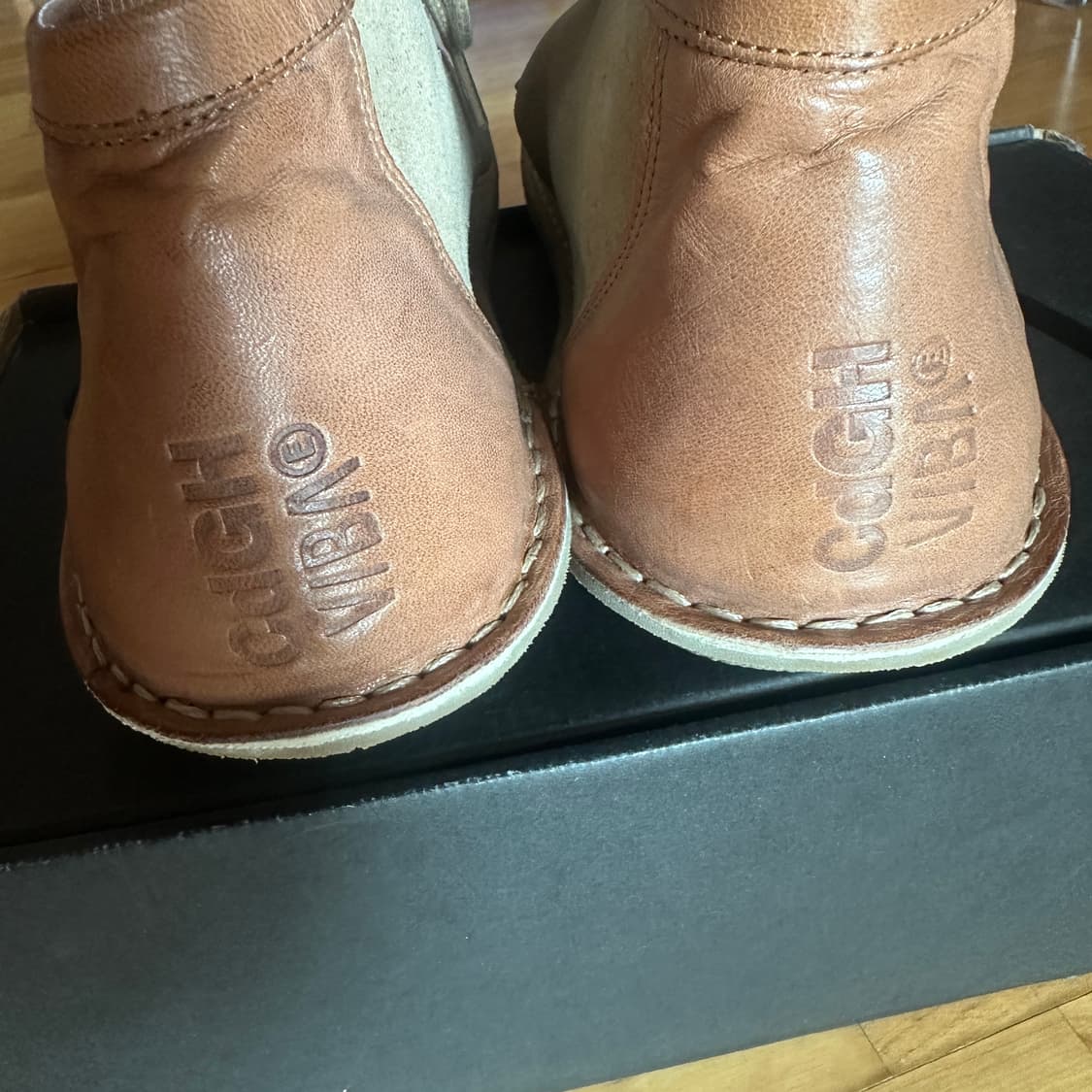 꼼데가르송 옴므 x vibae 데저트 부츠 상품이미지2