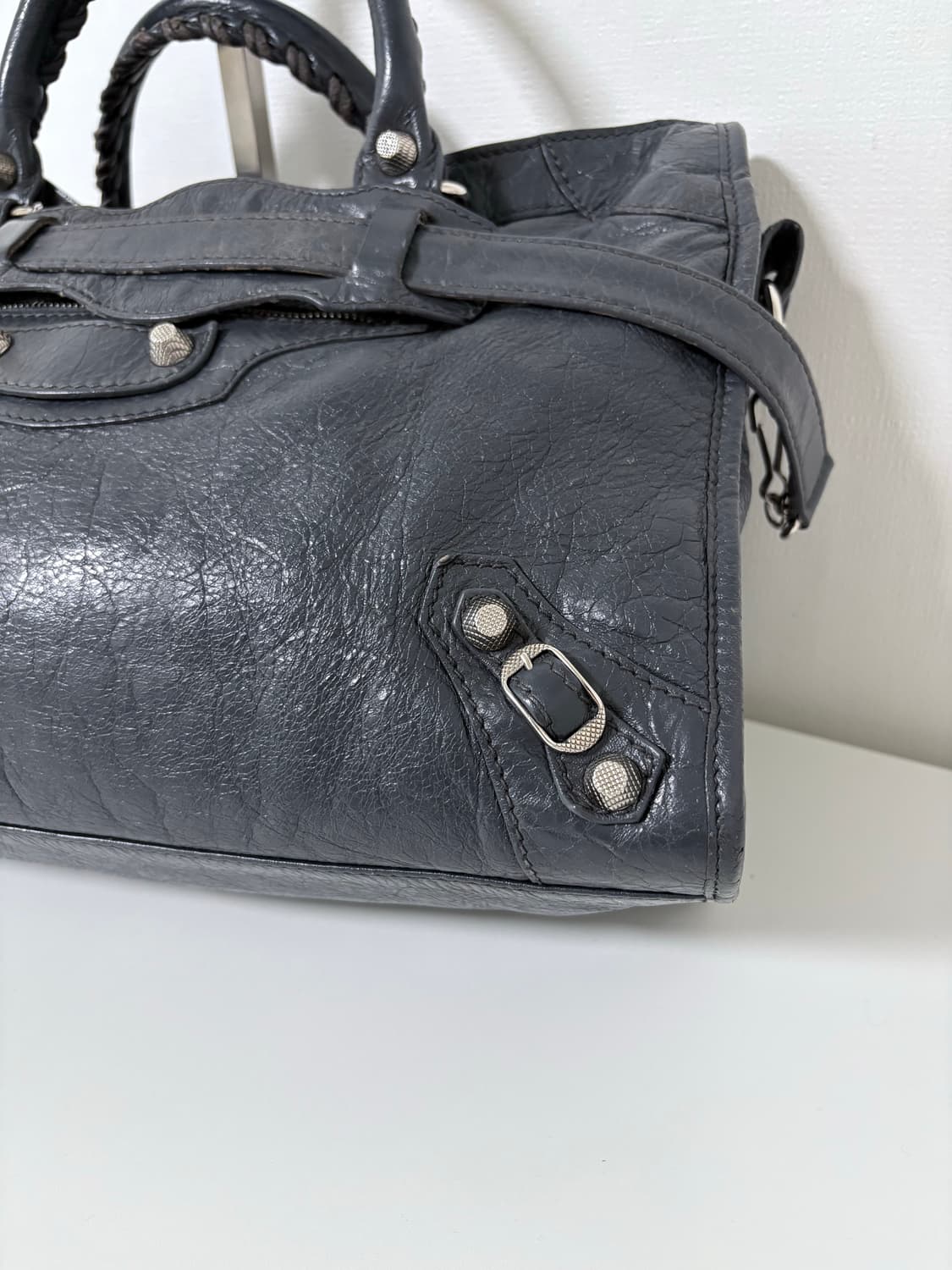 발렌시아가 자이언트 모터백 다크그레이 상품이미지6