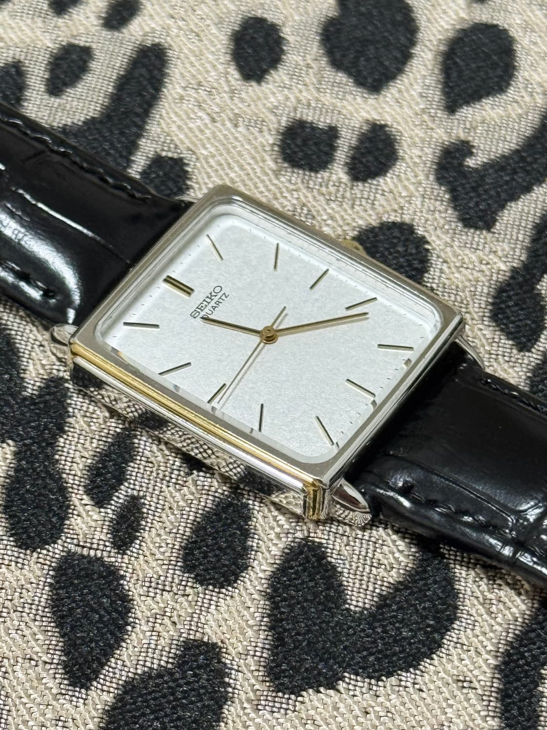 80s 빈티지 세이코 탱크 쿼츠 상품이미지3