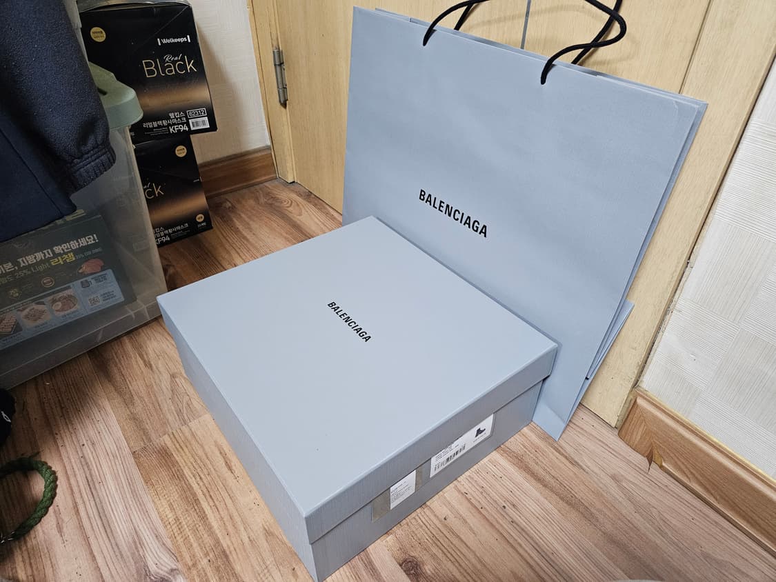 발렌시아가 컴벳 스트라이크 부츠 42 사이즈 상품이미지8