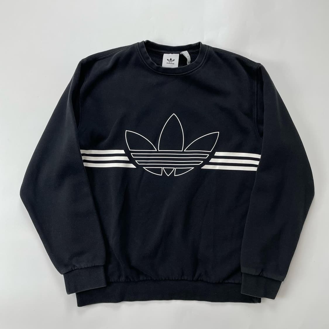 아디다스 스웻셔츠 상품이미지1