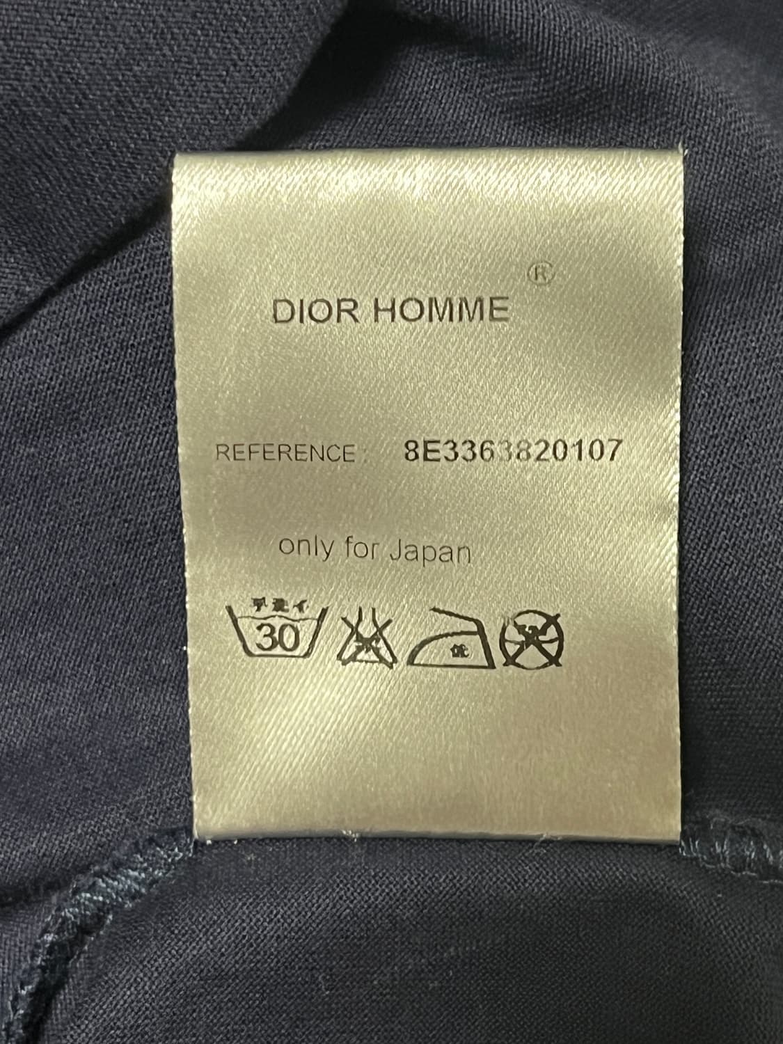 디올옴므 프린팅 브이넥 m 상품이미지4