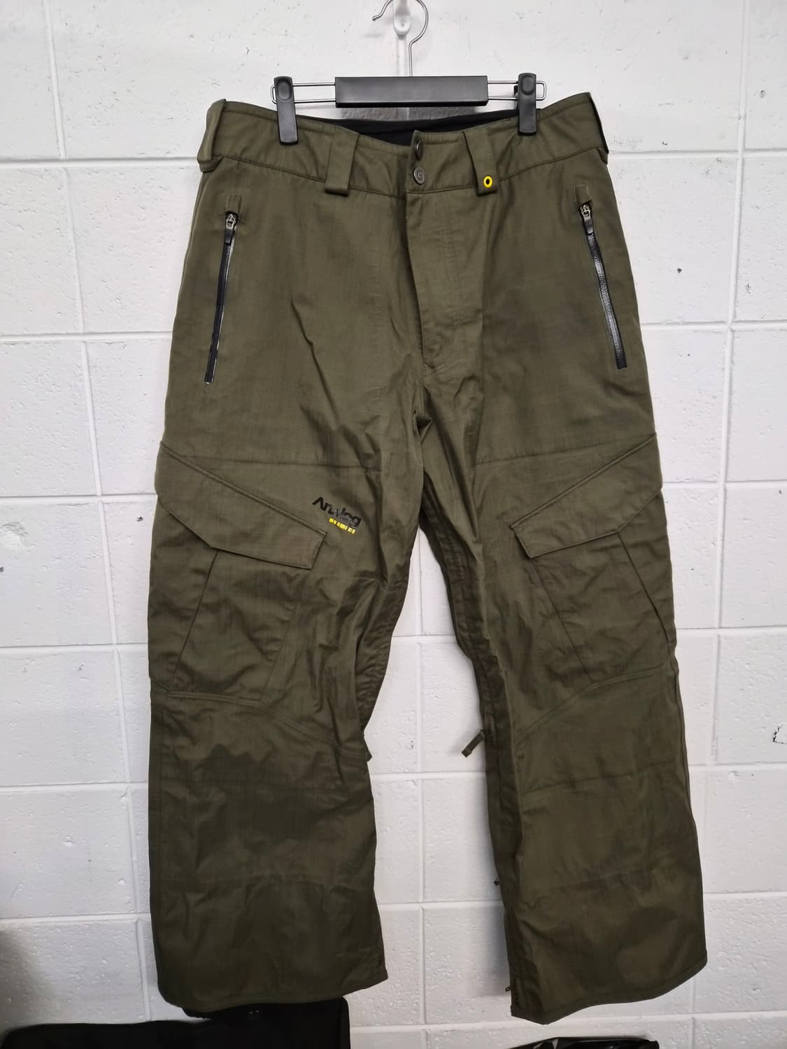 L) Analog 아날로그 카고 스노우보드 팬츠 팝니다 상품이미지1