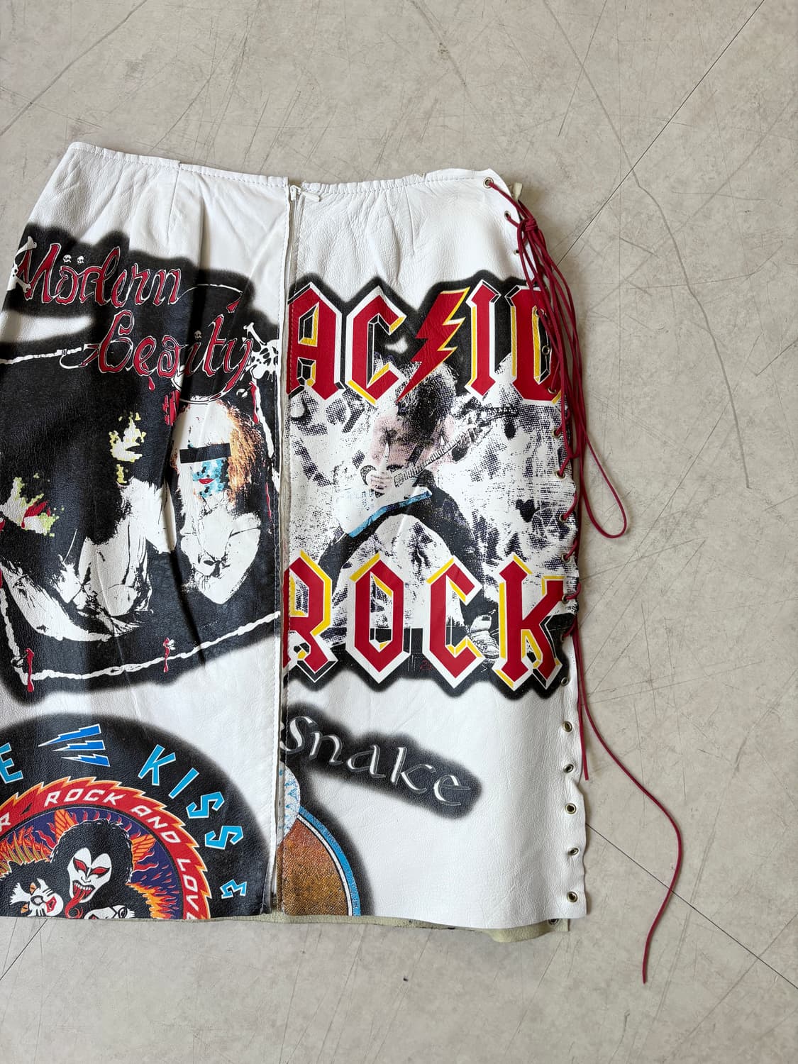돌체 앤 가바나 아카이브 ACDC 프린티드 레더 스커트 상품이미지6