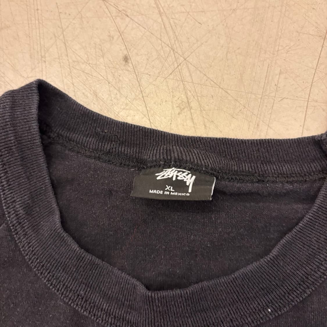 스투시 서울 빅로고 커팅 반팔티 상품이미지3