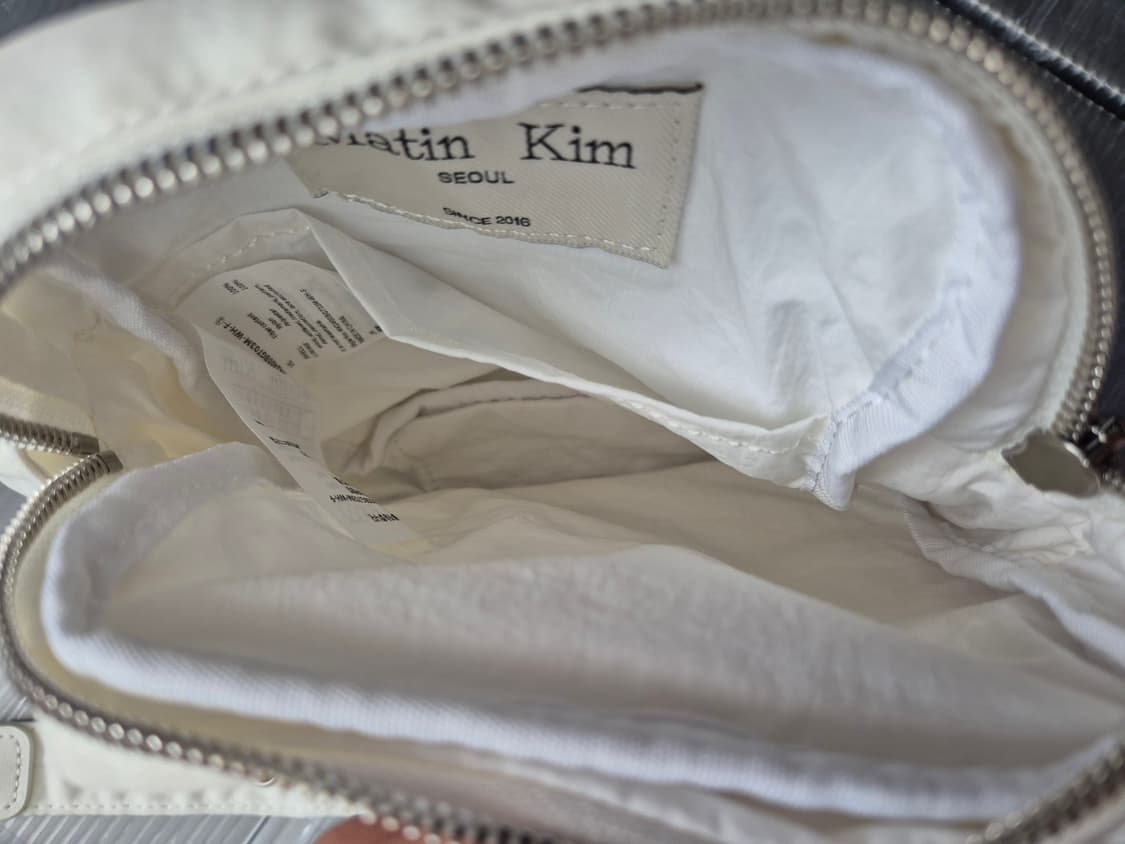 마뗑킴 카고 크로스 미니백 화이트 상품이미지6