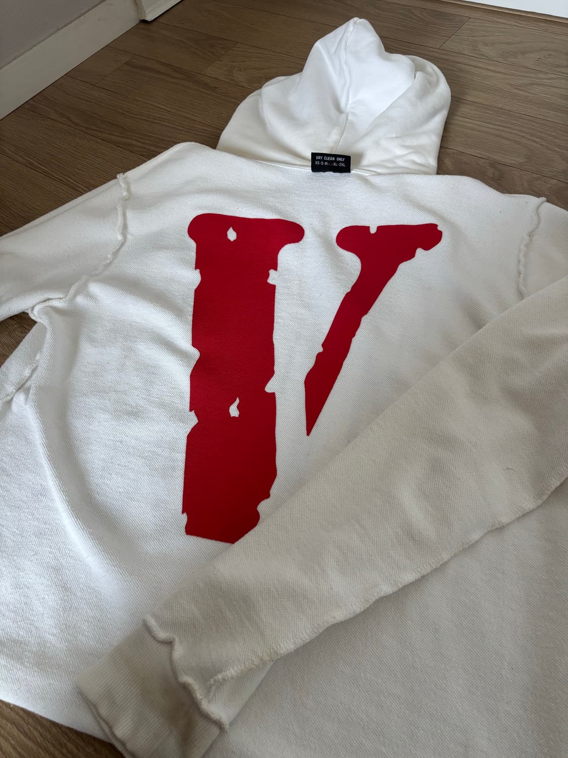 브이론 초판 리버시블 후드티 상품이미지2