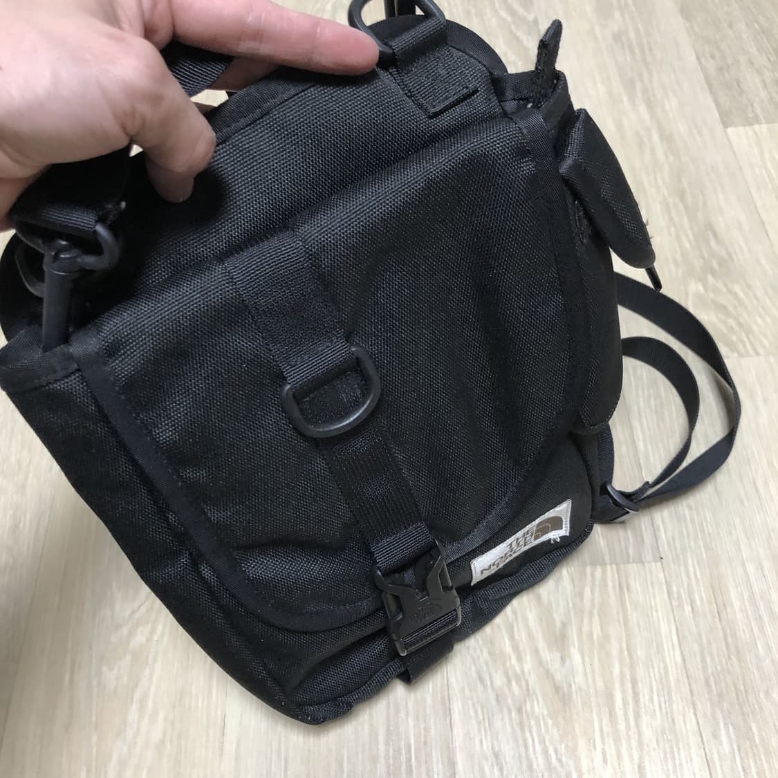 (OS) 노스페이스 NORTH FACE 블랙 스퀘어 크로스백 상품이미지8