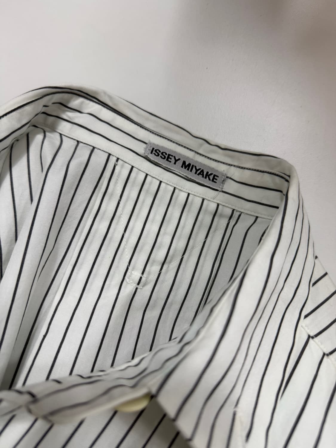이세이 미야케 스트라이프 셔츠  상품이미지1